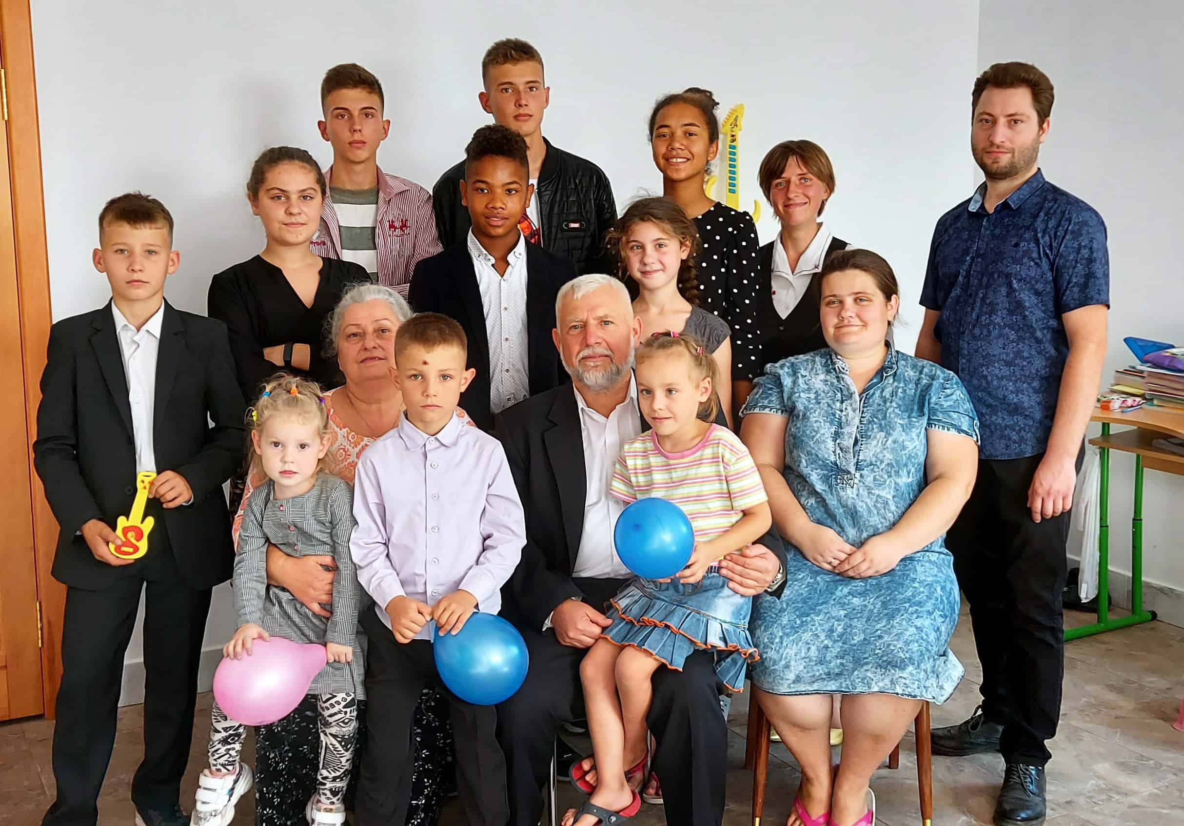 Yuriy and Oksana large family photo